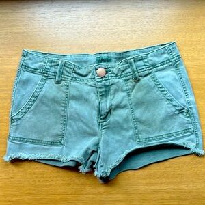 BKE women’s stretch shorts